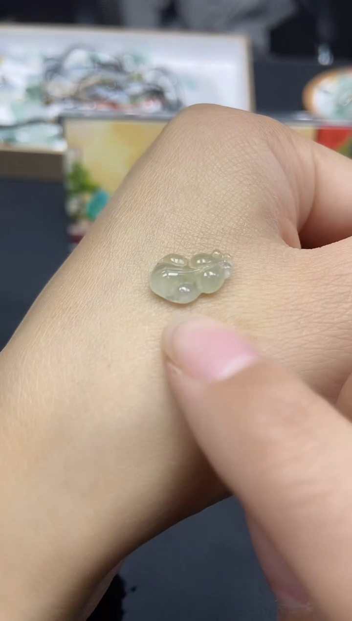 【闪购商品】定制翡翠未镶嵌天然翡翠A货30