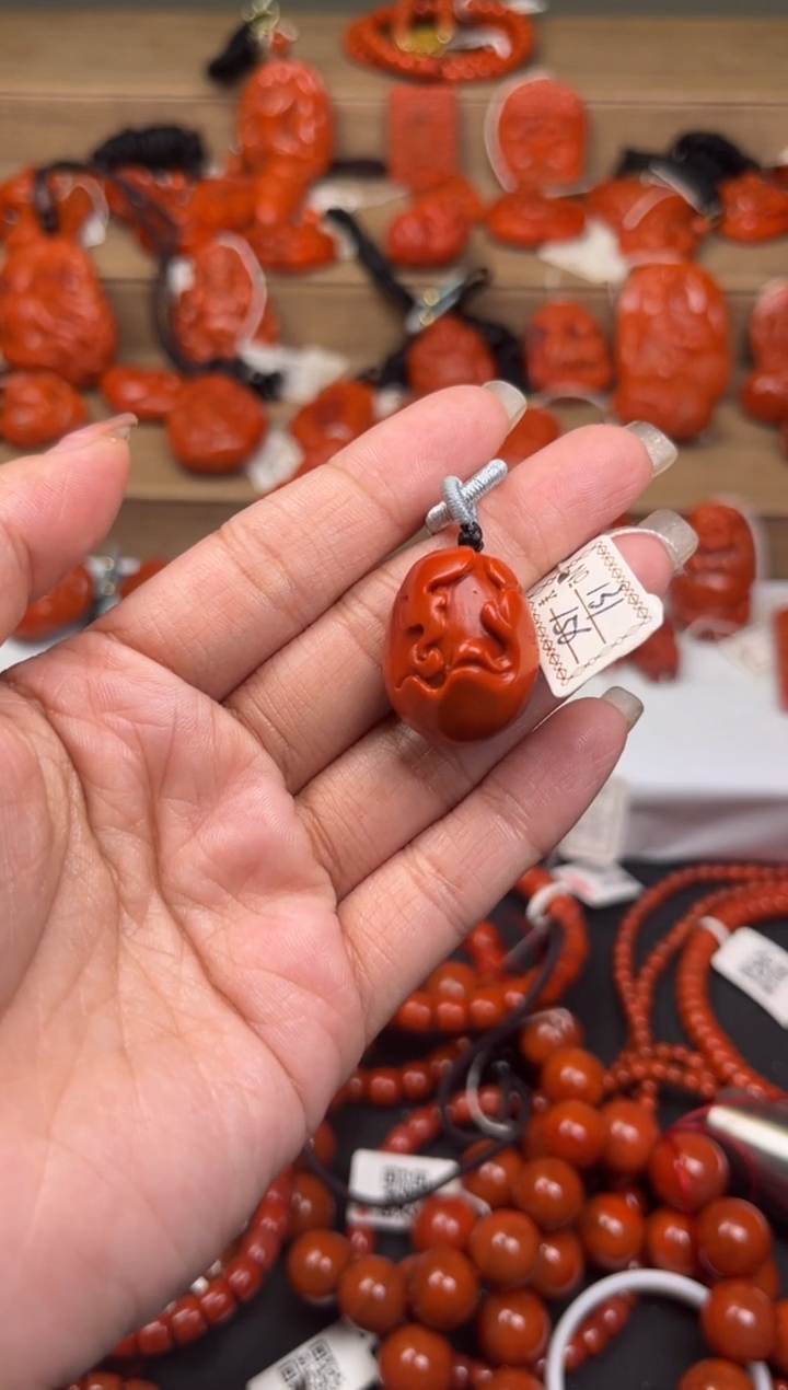 【闪购商品】南红玛瑙珠宝奇石未镶嵌131