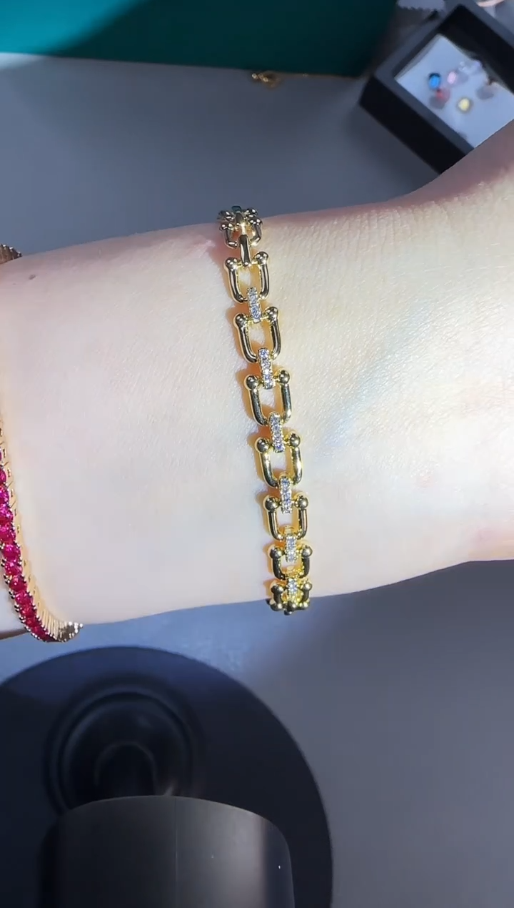 主播定制链接马蹄扣手链