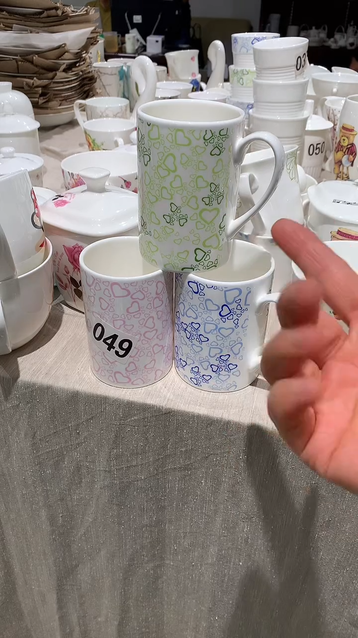 2个水杯隆达骨质瓷随机发