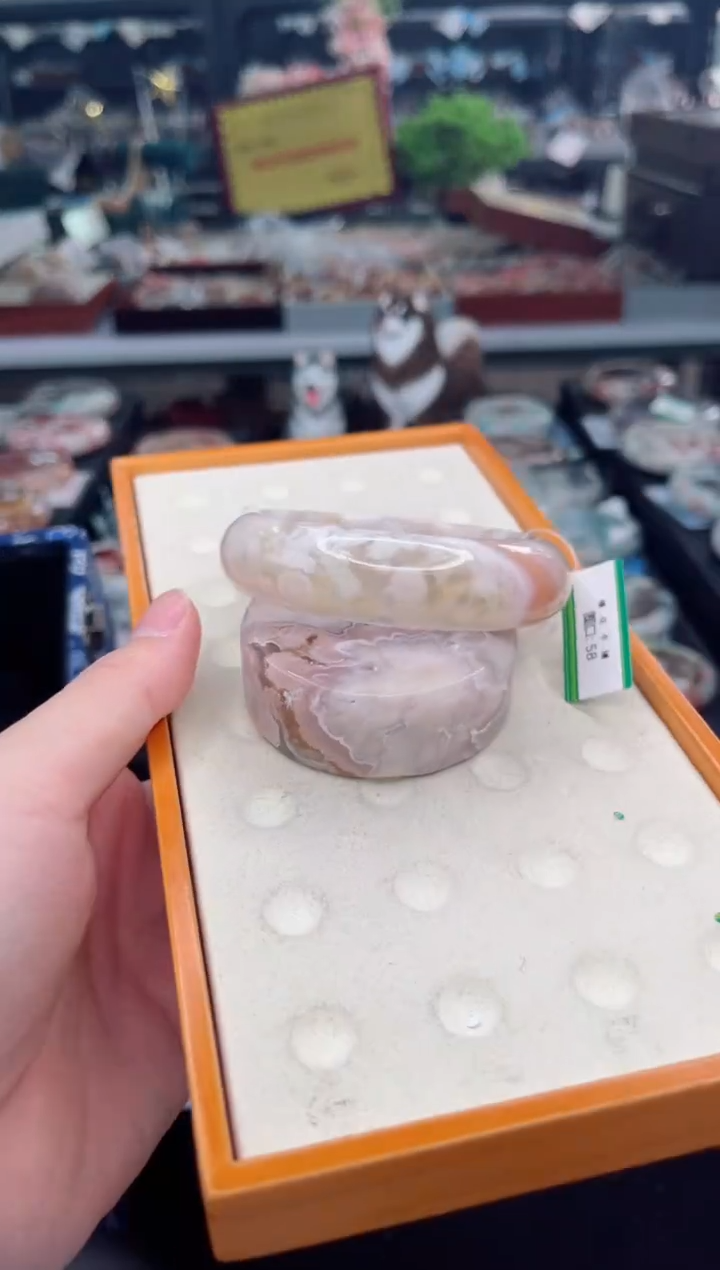 【闪购商品】石英质玉手镯未镶嵌58圈口（赠品镯心）3794881