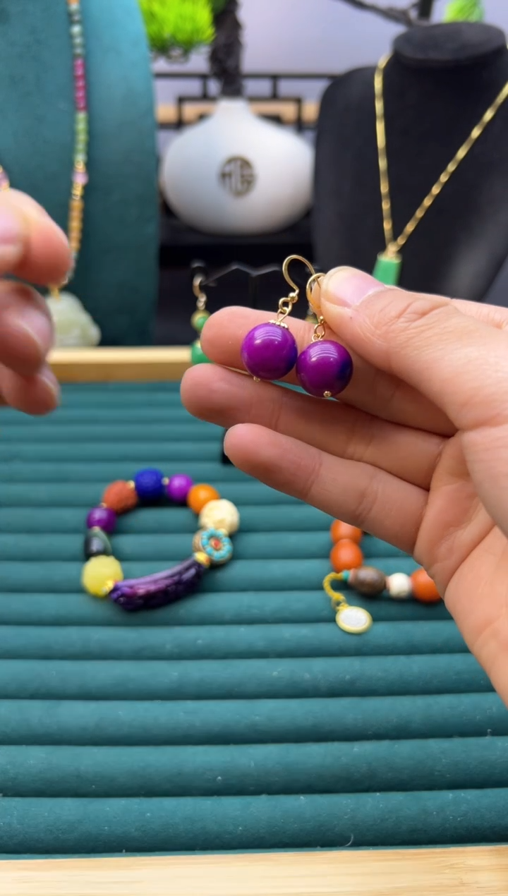 【闪购商品】苏纪石（舒俱来）耳钉14K金镶嵌E331