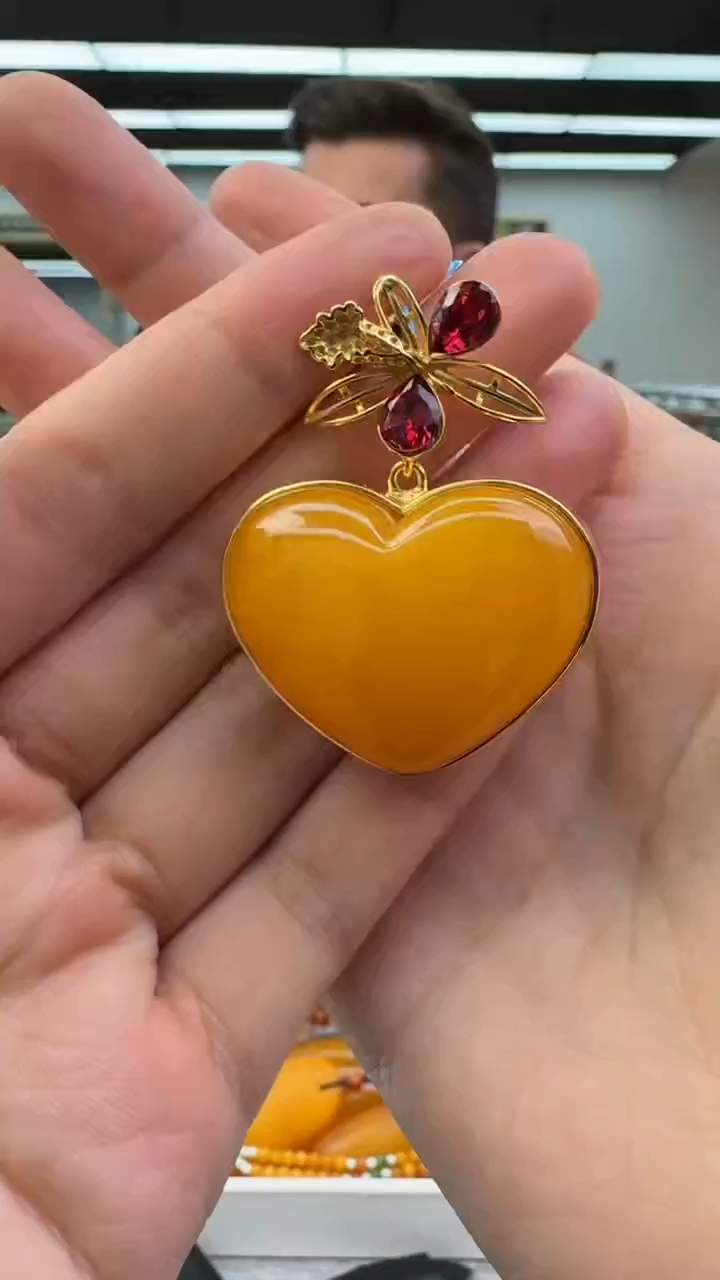 【闪购商品】琥珀颈饰银S925镶嵌664秒拍号