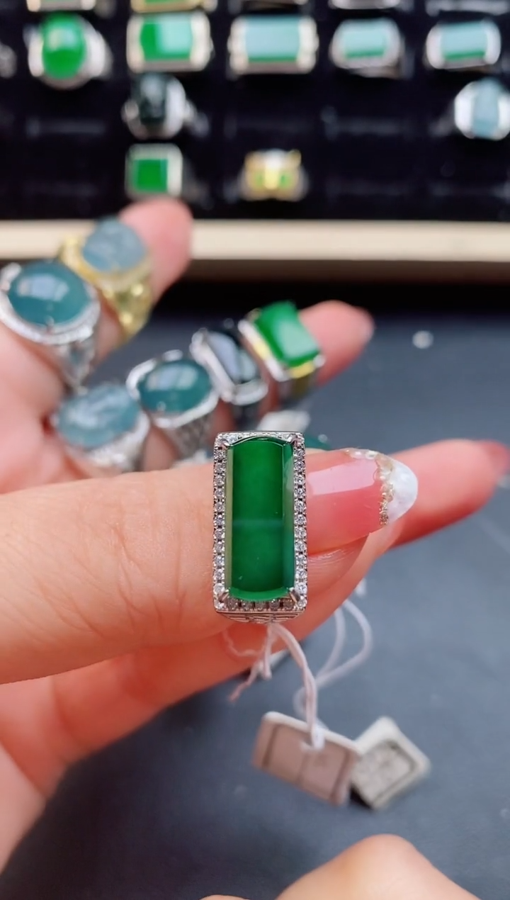 【闪购商品】翡翠戒指银S925镶嵌508005