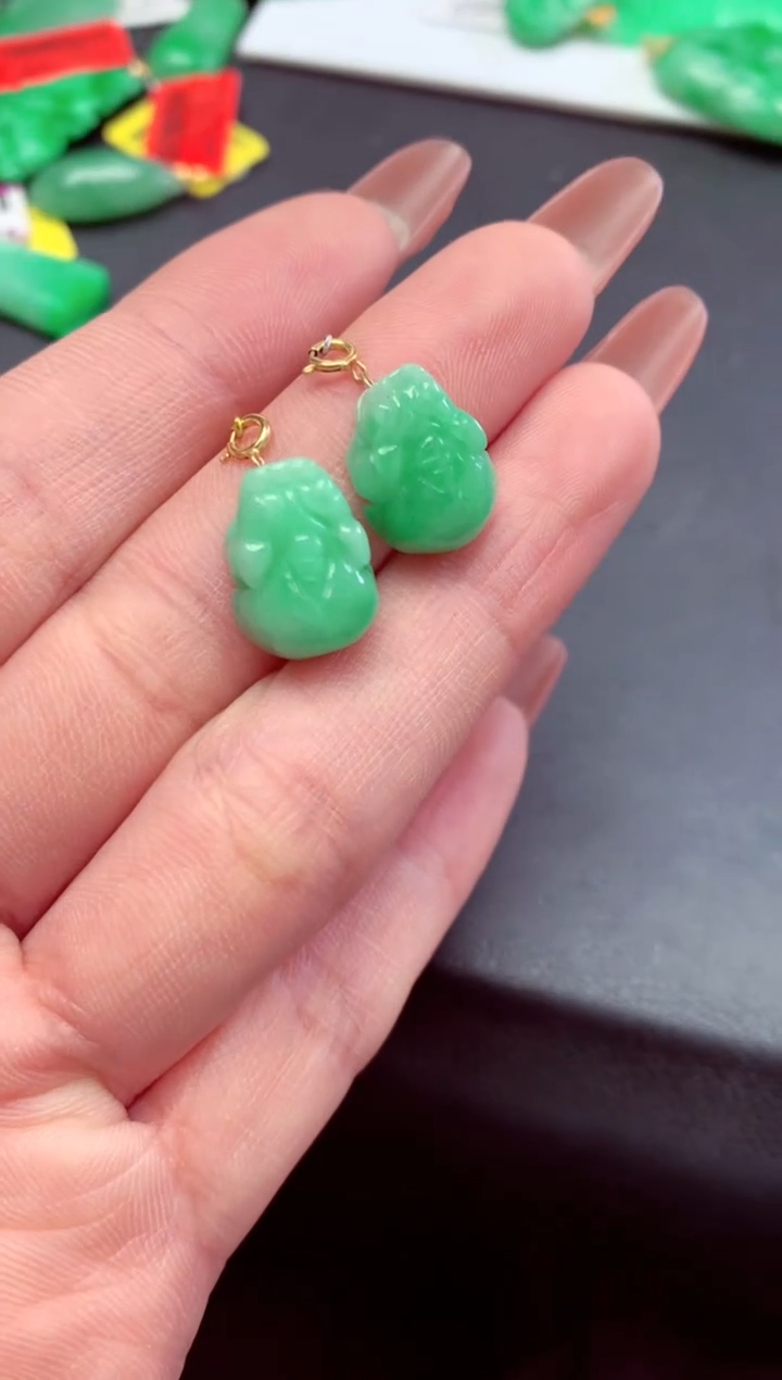 【闪购商品】翡翠吊坠(不含链)18K金镶嵌多样性发货其中一件