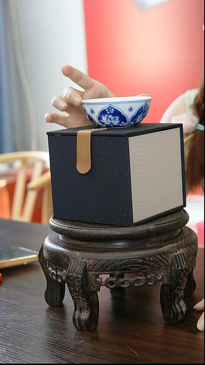 160函夏非遗青花莲花普洱杯