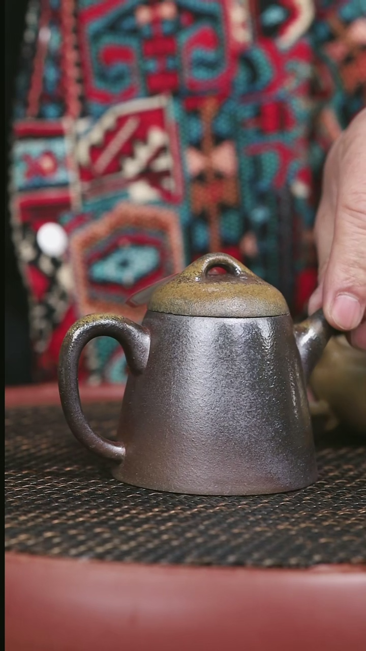 【闪购商品】紫砂柴烧31号古钟180CC//////