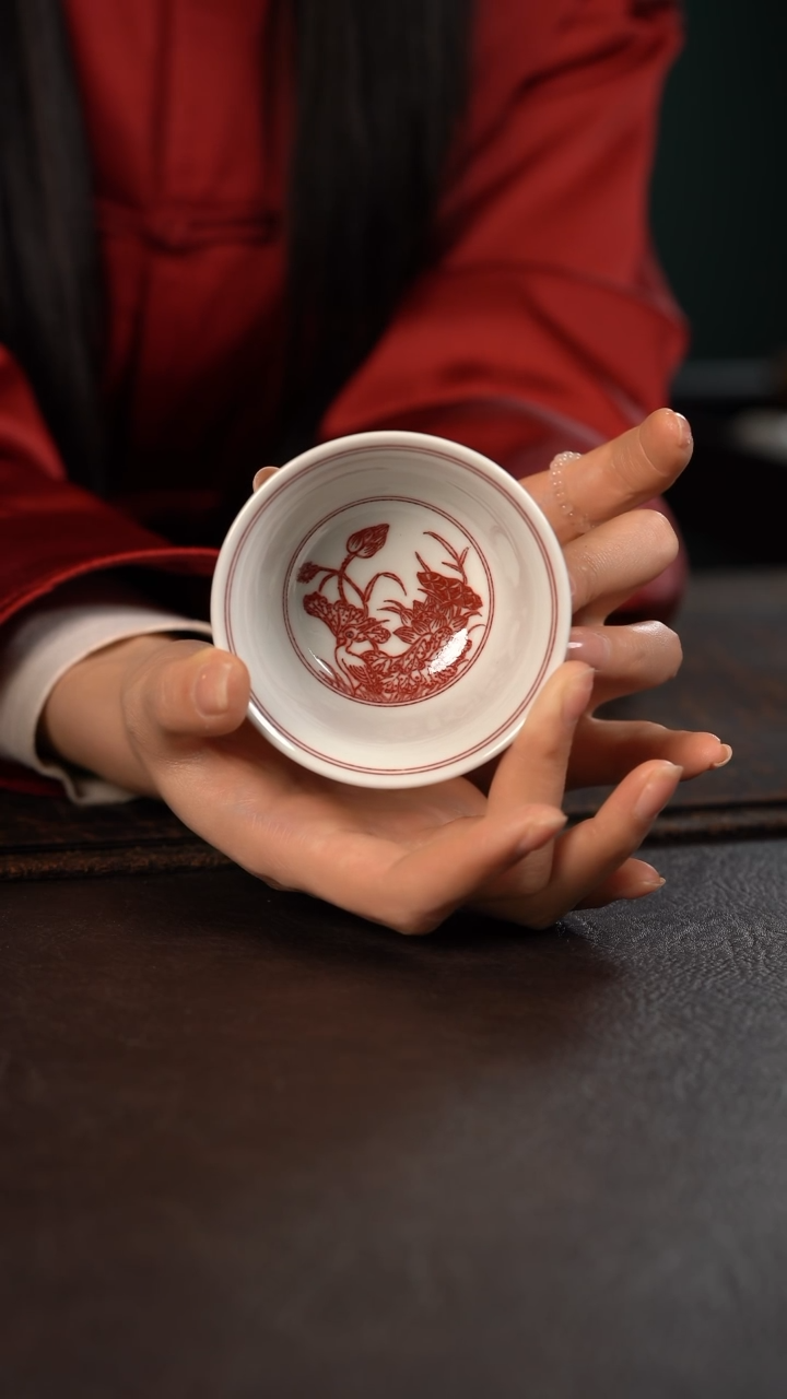 【闪购商品】杯贵红窑豇豆红釉里红夏荷压手杯