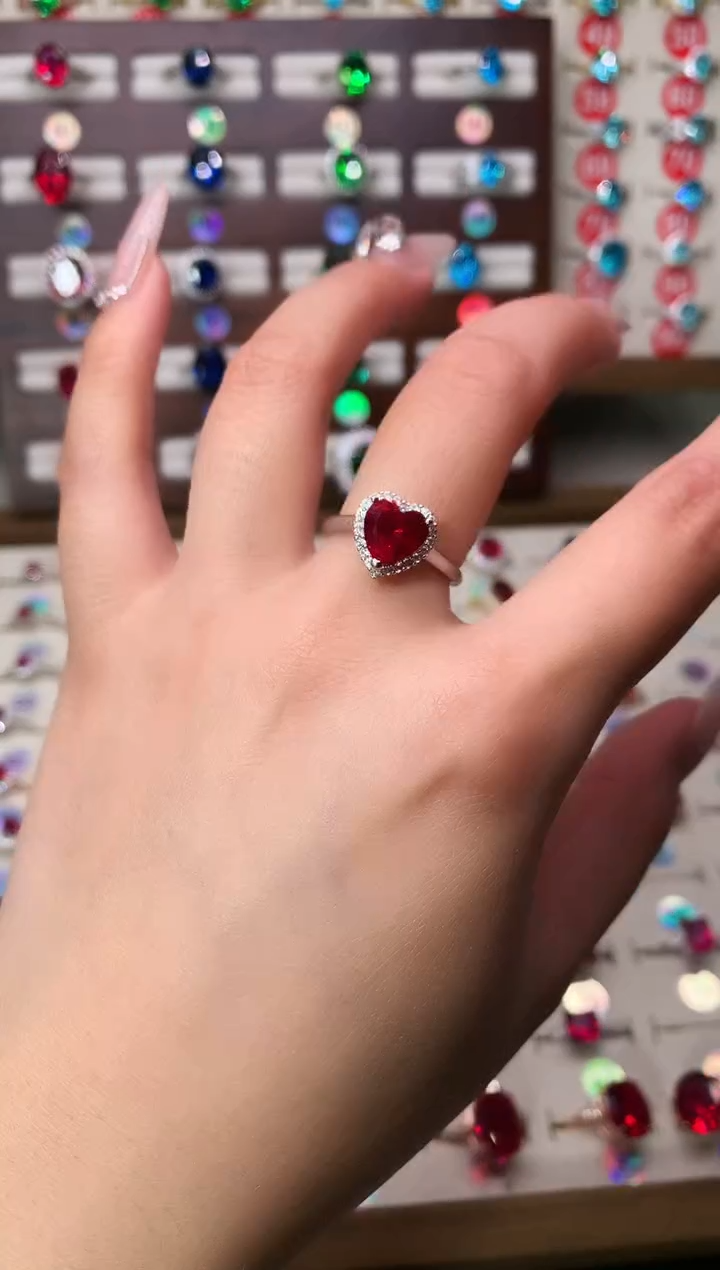 银S925镶嵌戒指红宝石心8*8 银托