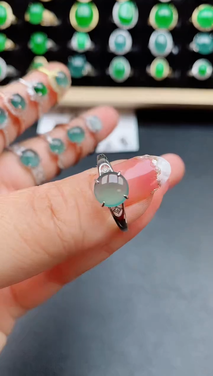 【闪购商品】翡翠戒指银S925镶嵌5080