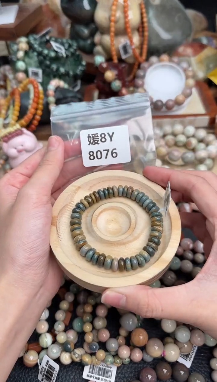 【闪购商品】石英质玉手链未镶嵌8Y8076