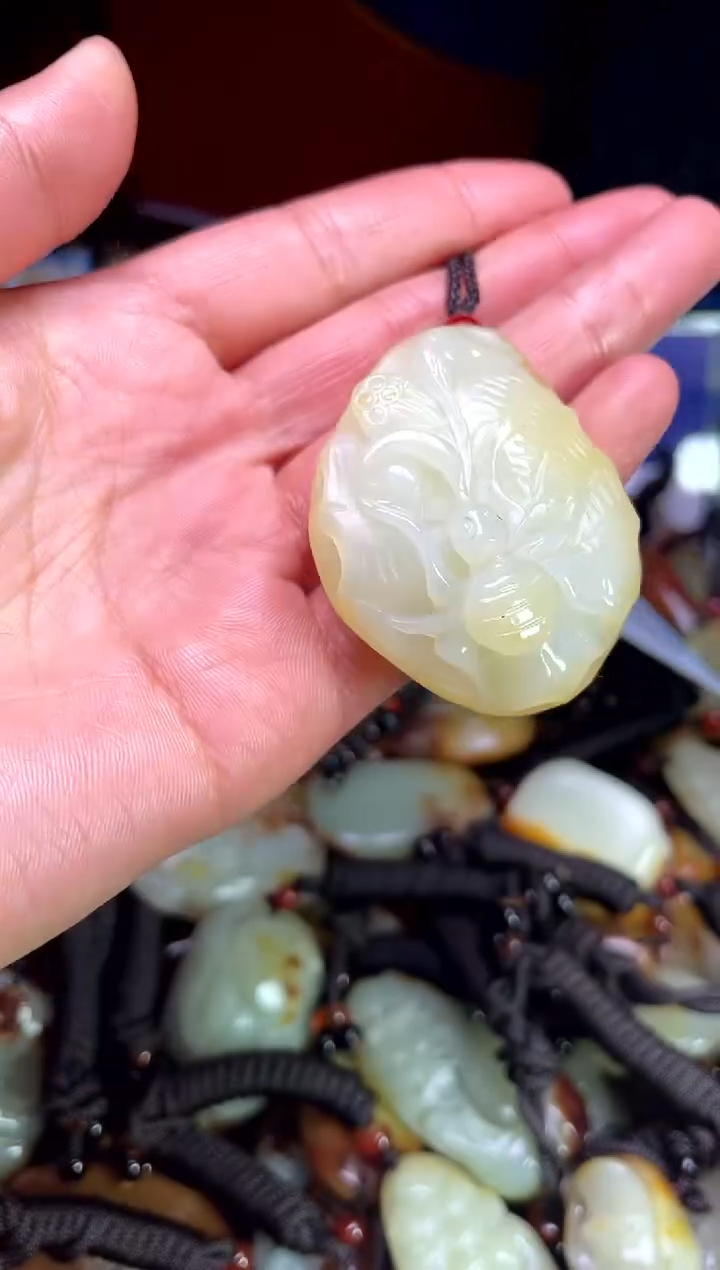 【闪购商品】和田玉颈饰未镶嵌123