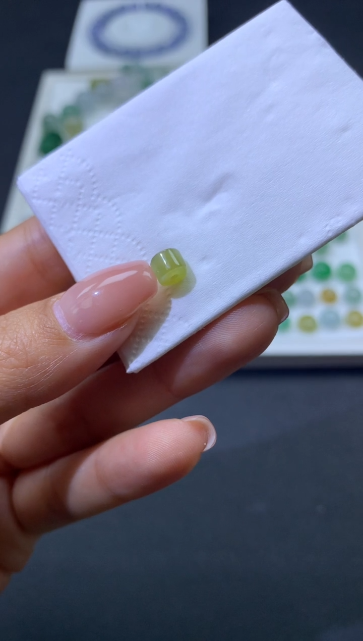 【闪购商品】定制翡翠未镶嵌珠28