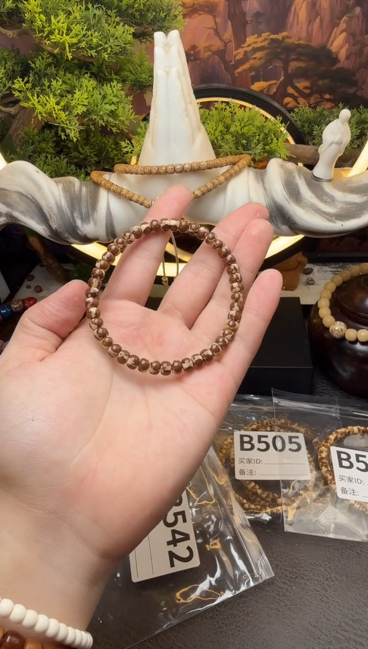 手串紫金鼠B542花皮实心鼠5*6单圈