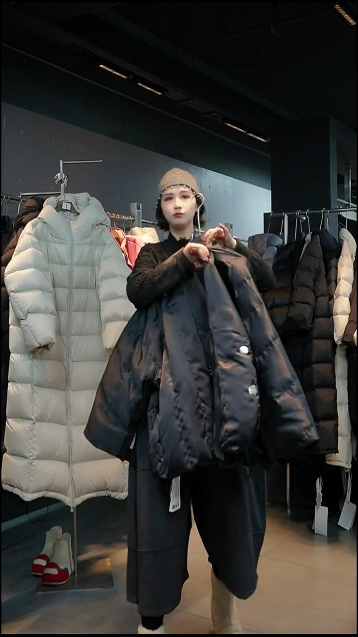 好****?黑色羽绒黑色羽绒