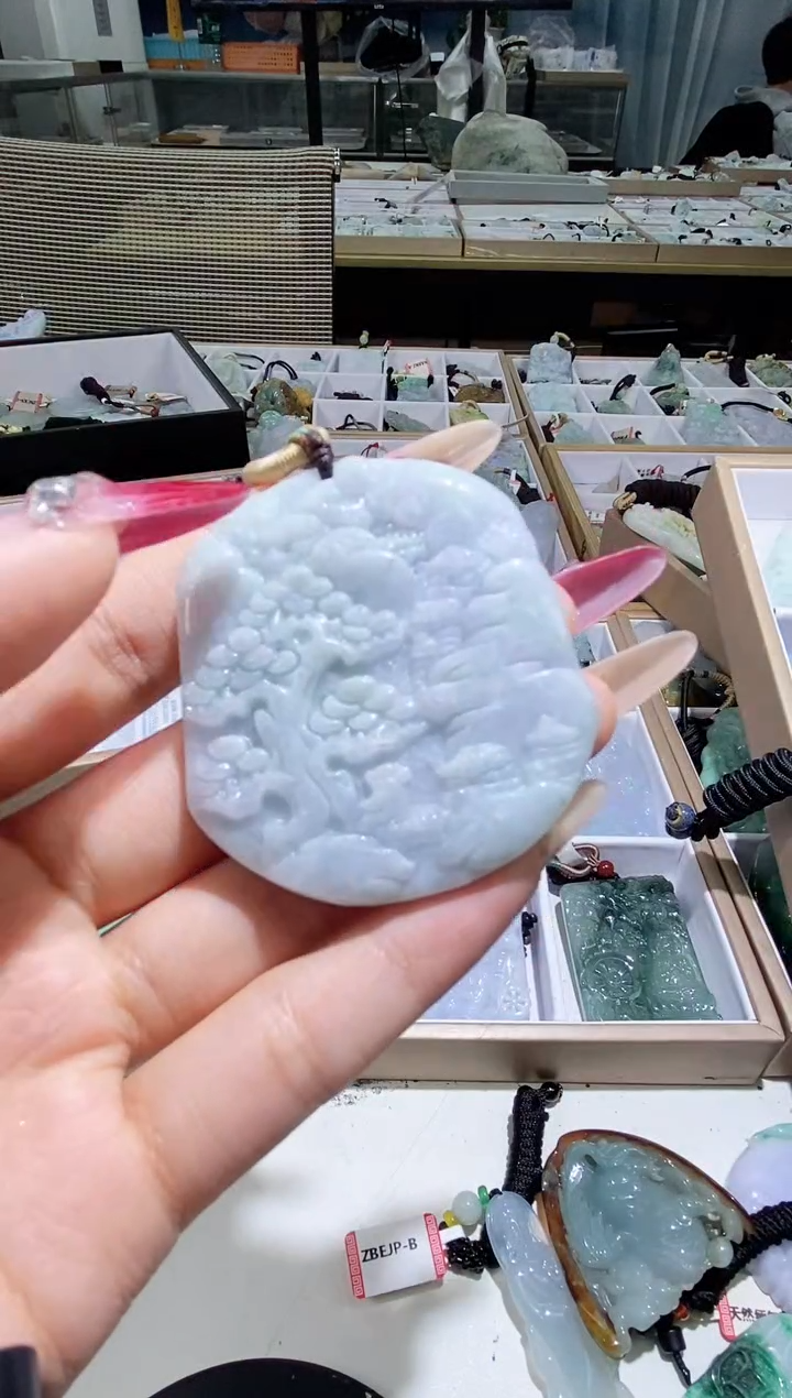 【闪购商品】翡翠颈饰未镶嵌天然缅甸翡翠A货未镶嵌