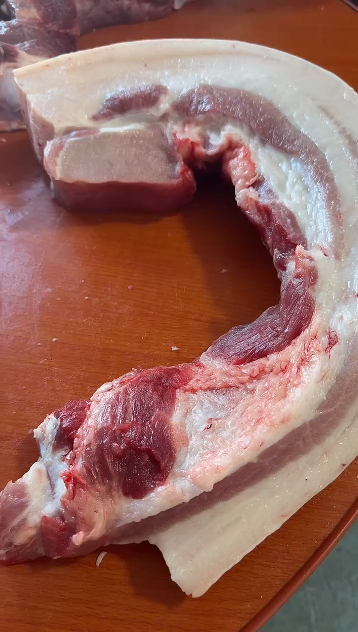 中国大陆180食用农产品日*猪五花肉4.01日月