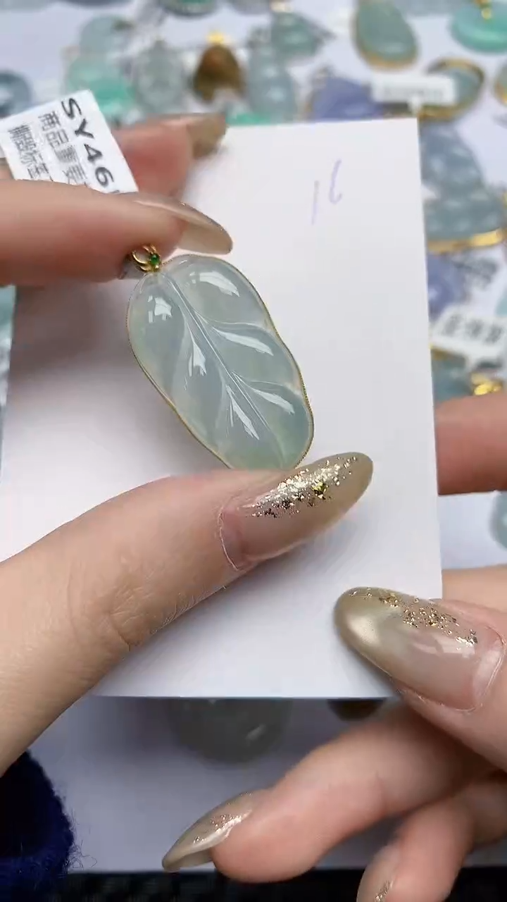 【闪购商品】翡翠颈饰18K金镶嵌天然翡翠A货