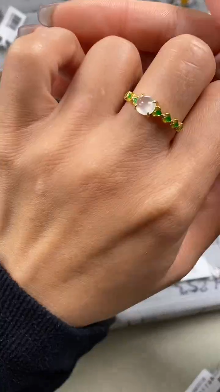 【闪购商品】翡翠戒指银S925镶嵌8140