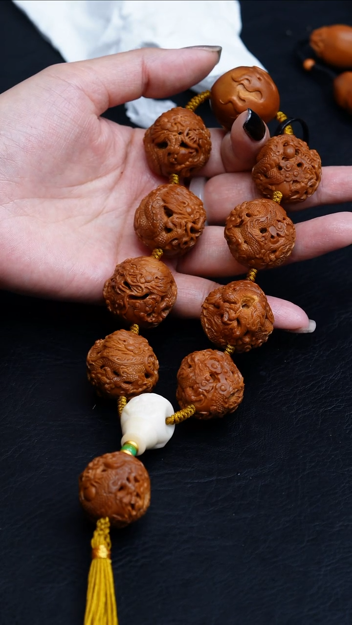 【闪购商品】橄榄核手串/手链27正圆镂空九龙