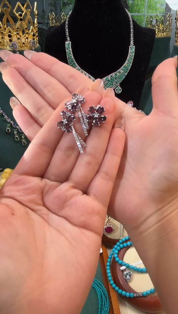 颈饰银S925镶嵌尖晶石耳饰吊坠