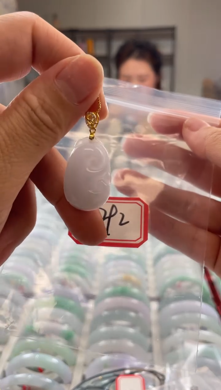 颈饰未镶嵌翡翠多样性发一