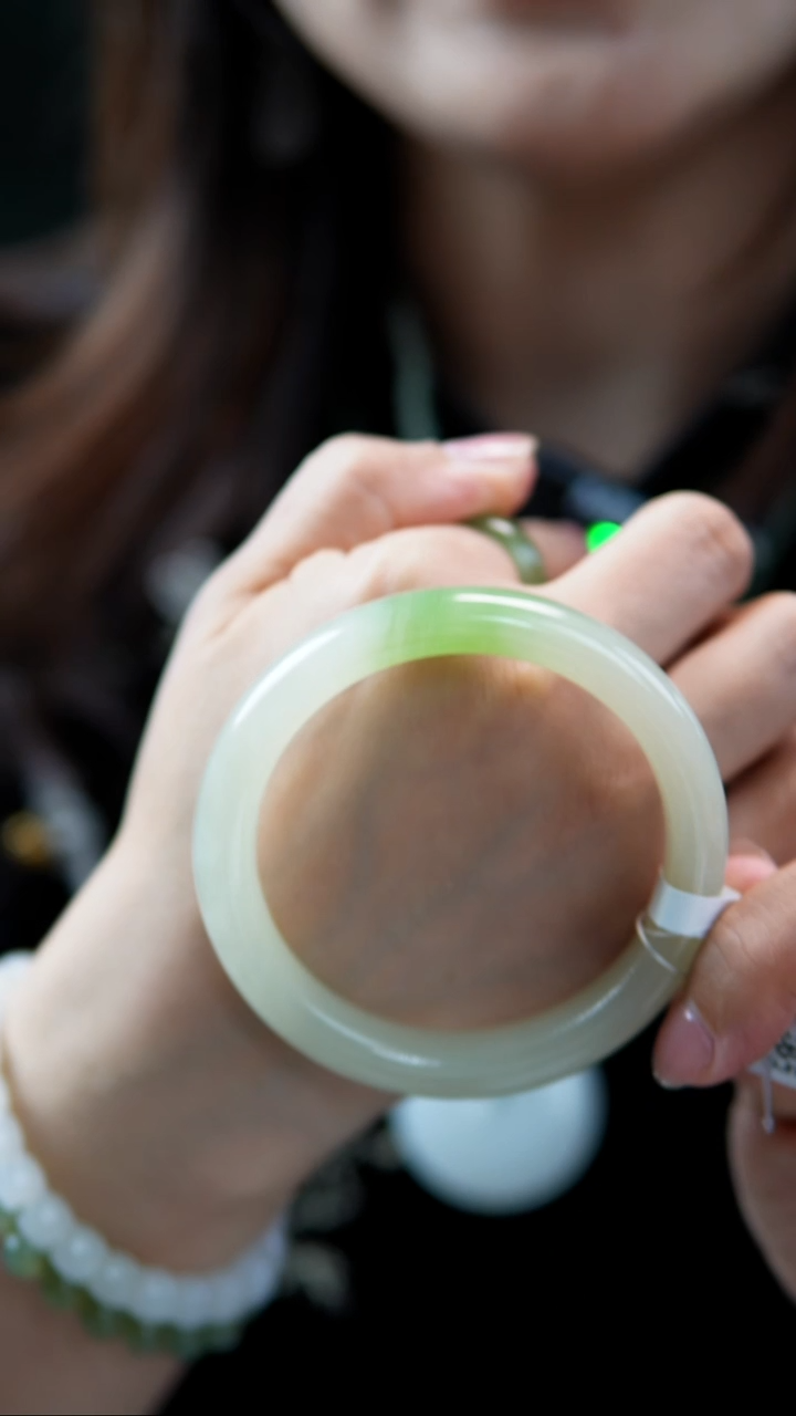 【闪购商品】和田玉手镯未镶嵌58翠青一口翠