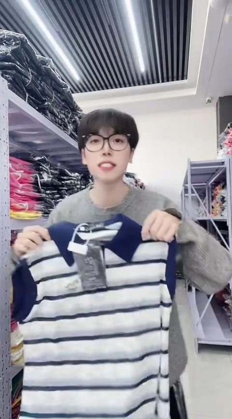 闪电购精品女装9585蓝M