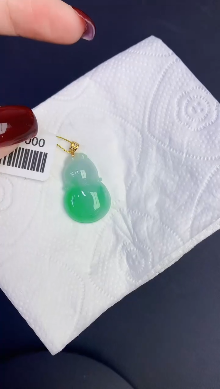 颈饰18K金镶嵌翡翠缅甸天然翡翠a货