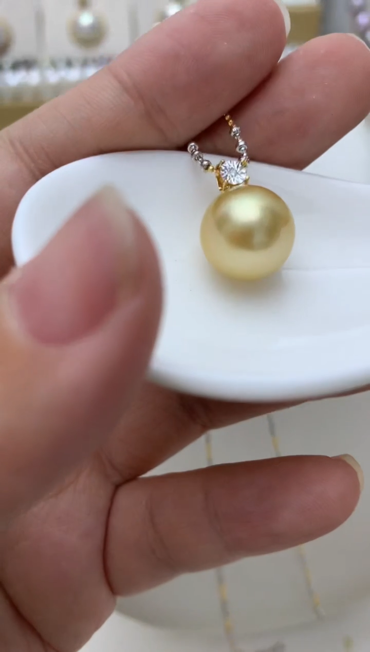 吊坠(不含链)18K金镶嵌海水珍珠q31 