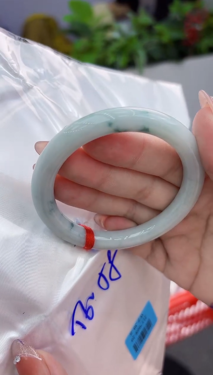 【闪购商品】翡翠手镯未镶嵌翡翠手镯