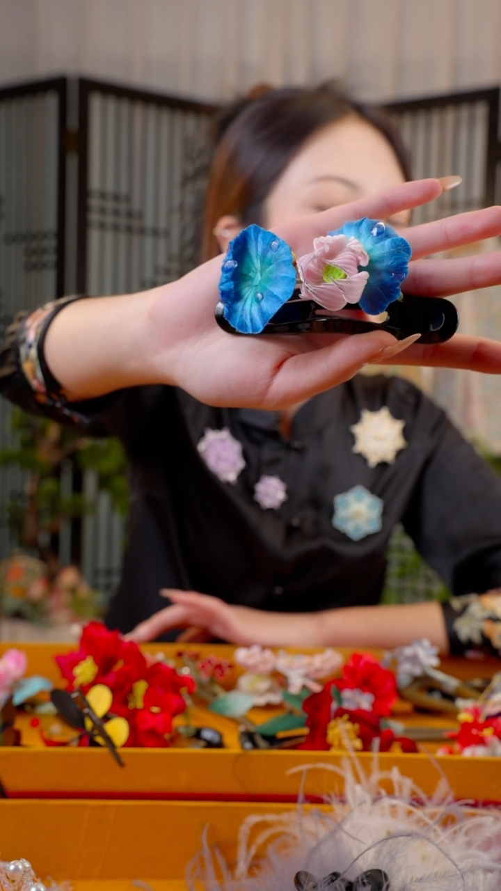 刺绣R**e非遗苏绣绒花手工饰品