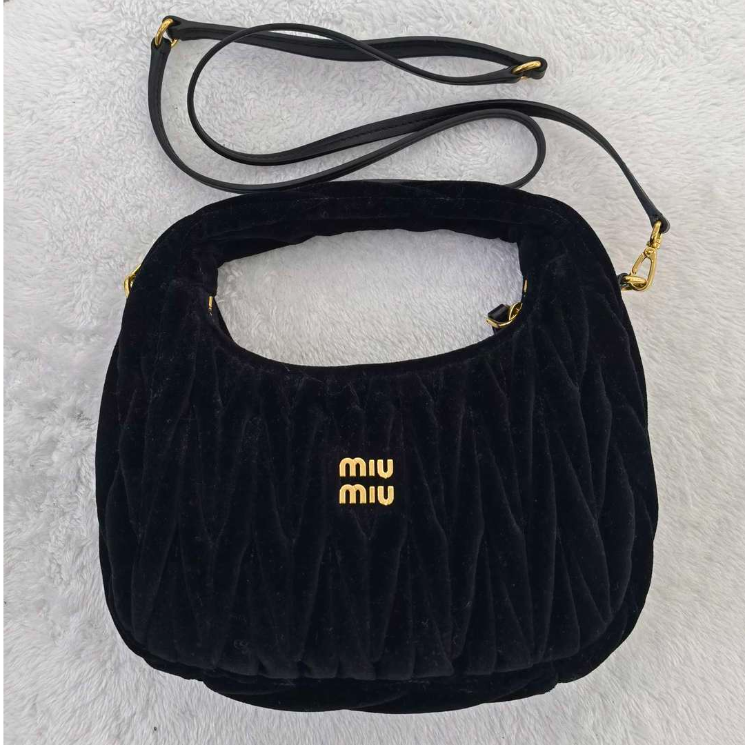 95新 MIU MIU/缪缪 缪缪黑色手拎斜挎包小号 单肩女包 13424254