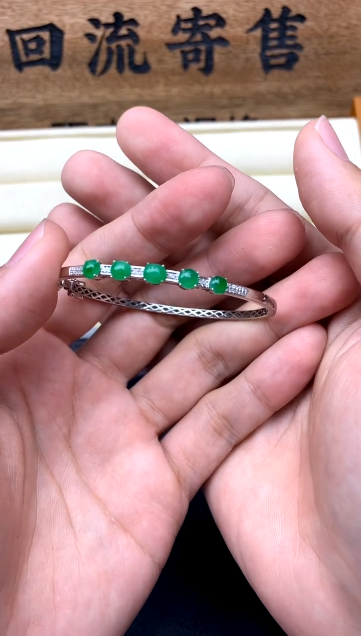 【闪购商品】翡翠手镯18K金镶嵌410-中国好珍宝