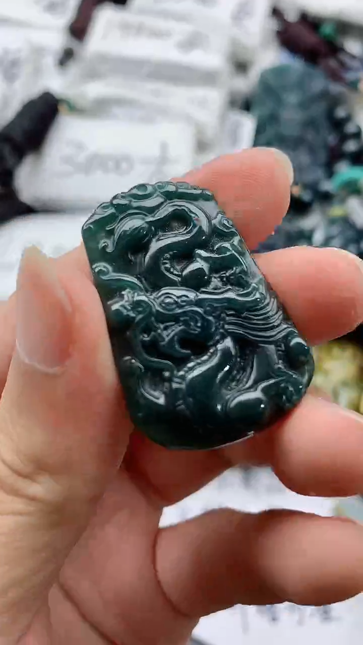 翡翠未镶嵌颈饰888