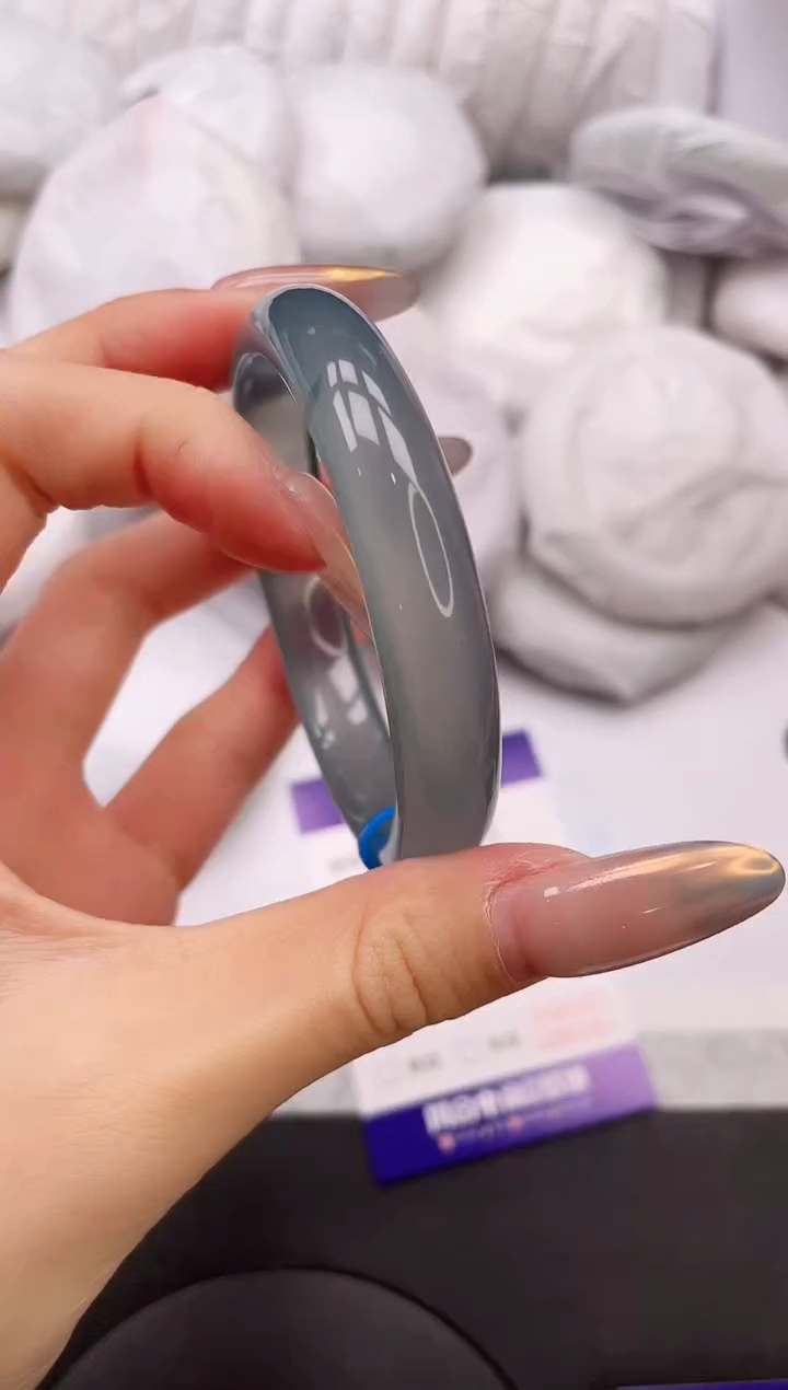 【闪购商品】石英质玉手镯未镶嵌2K128-54