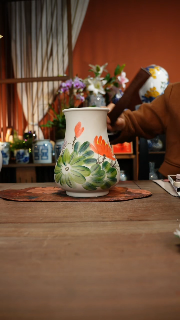 当代高温釉下彩手绘陶瓷餐具