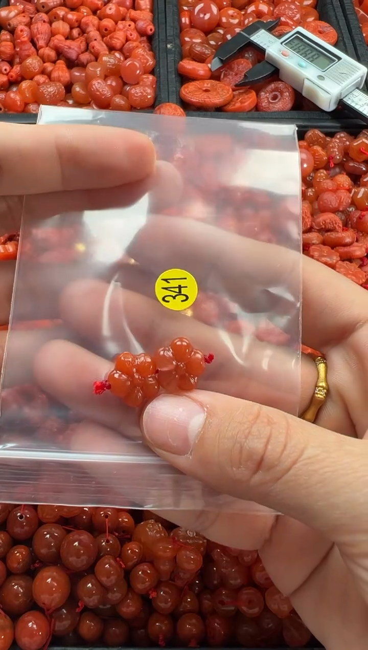 【闪购商品】南红玛瑙颈饰未镶嵌1