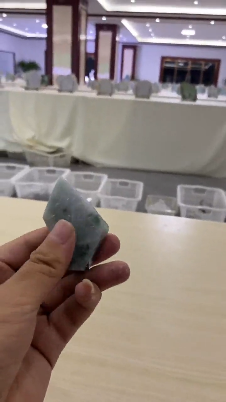 定制翡翠未镶嵌那*海翡翠多样性发其一