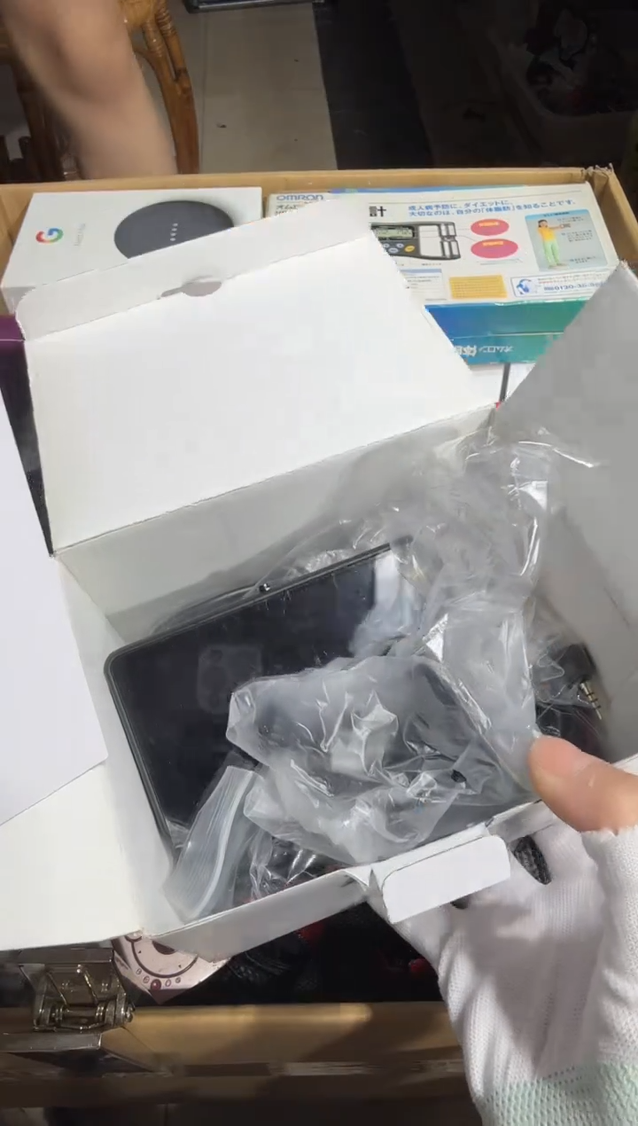 8新梅****件   067中古商品，瑕疵品，不保好坏。