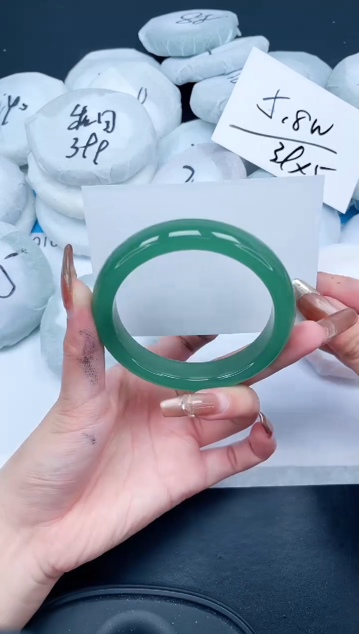 【闪购商品】石英质玉手镯未镶嵌446-60