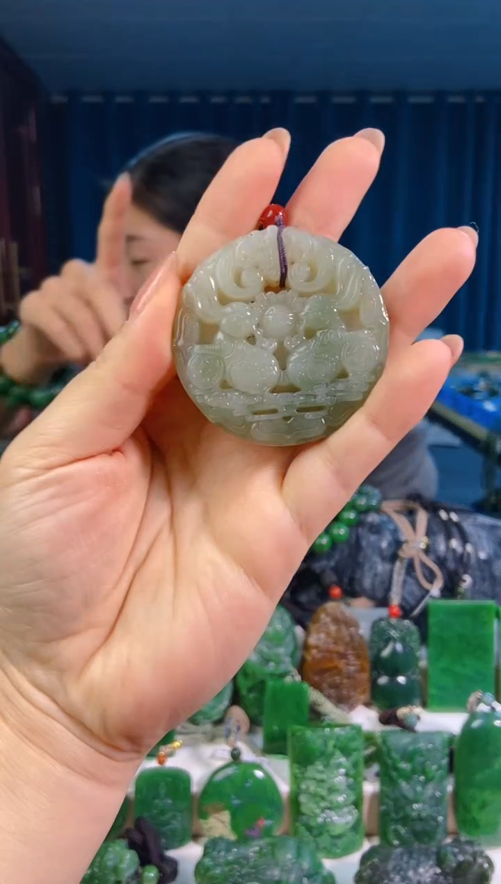 和田玉未镶嵌挂件1