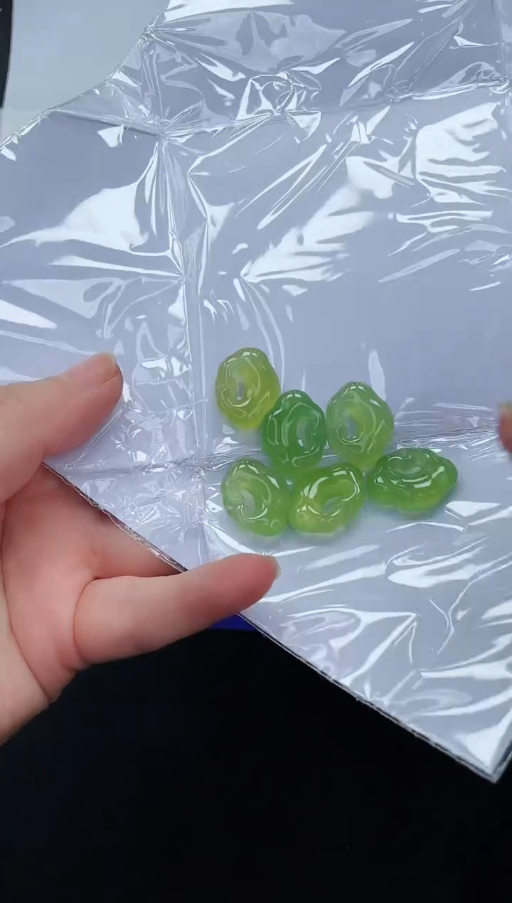 【闪购商品】石英质玉手镯未镶嵌吊坠