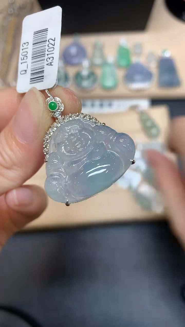 【闪购商品】翡翠颈饰18K金镶嵌佛公【无服务费】