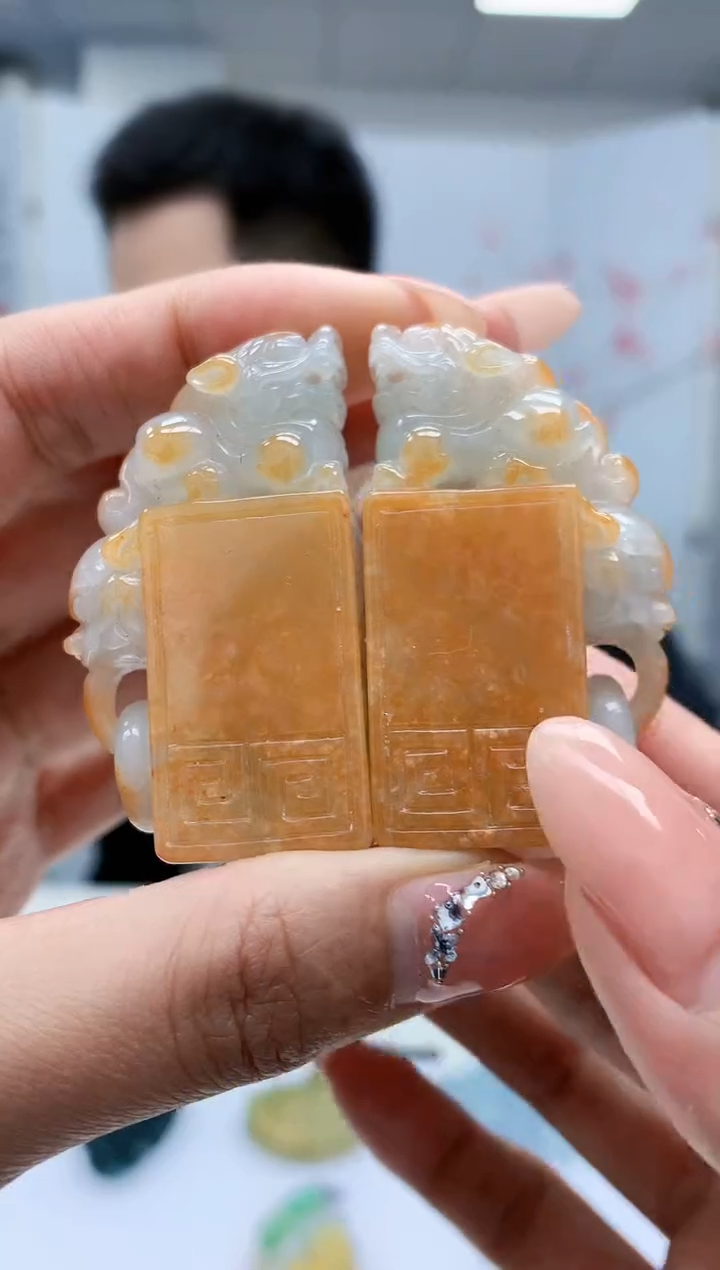 【闪购商品】定制翡翠未镶嵌5153MM-毛货挂件73