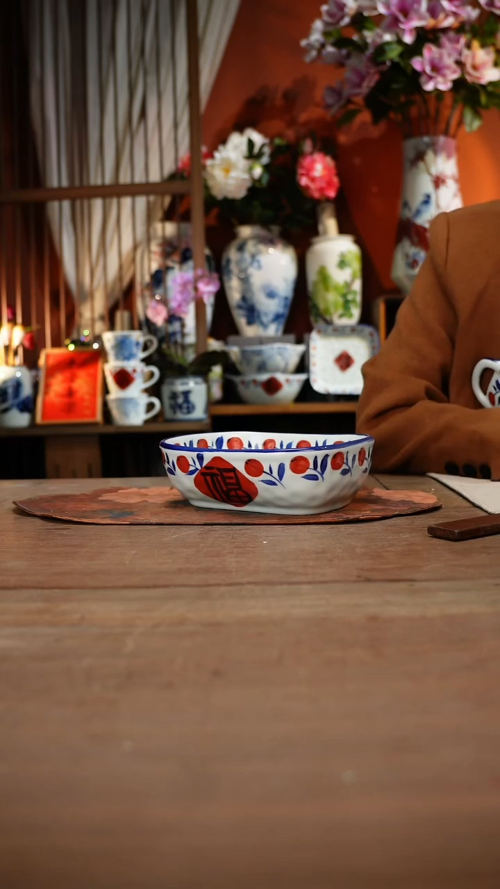 当代高温釉下彩手绘陶瓷餐具