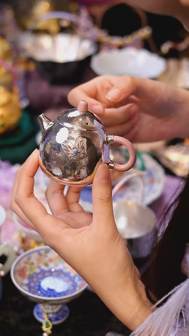 【闪购商品】摆件山怂阿卿直播间@@qb蜂鸟