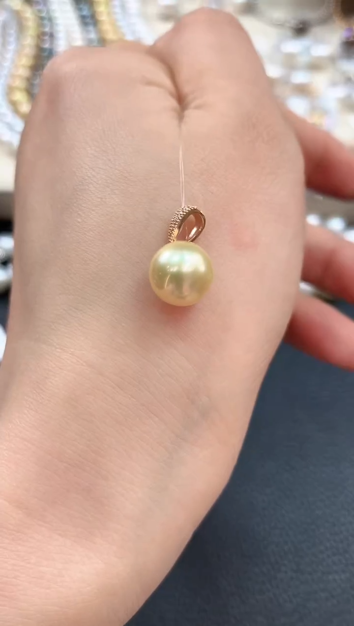 【闪购商品】海水珍珠吊坠18K金镶嵌m4       