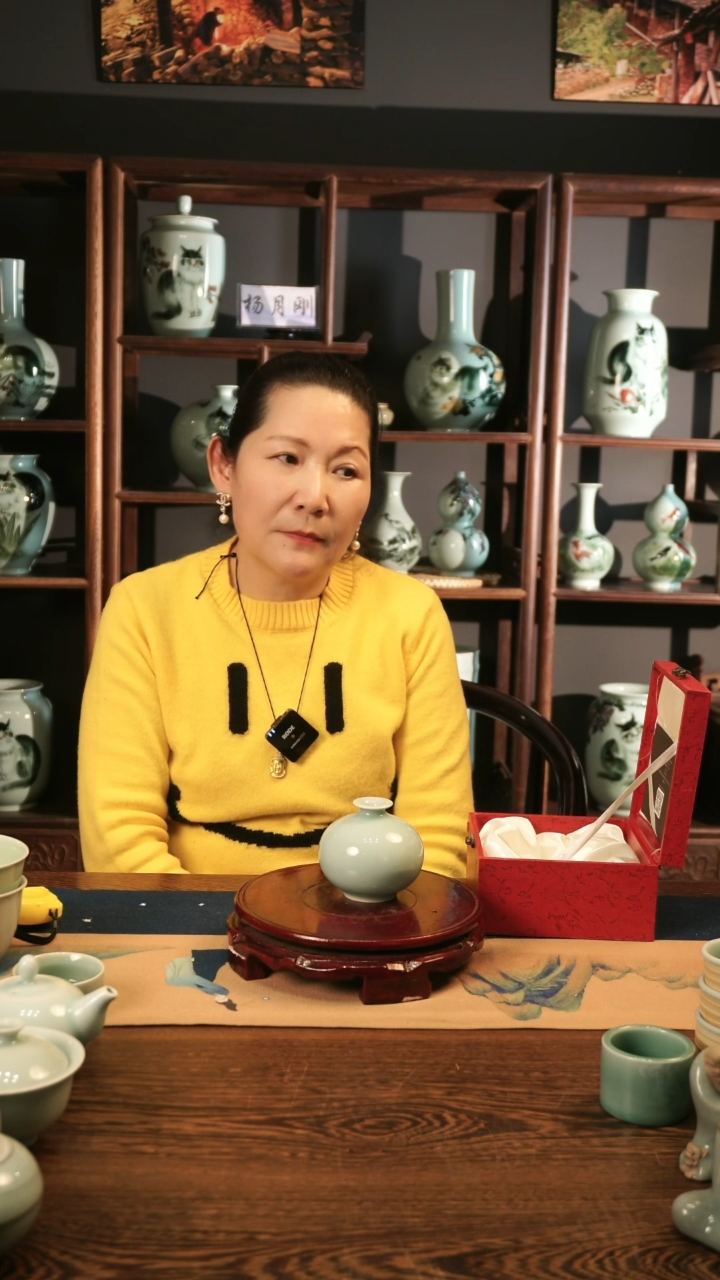 【闪购商品】龙泉青瓷 粉青 小果瓶B