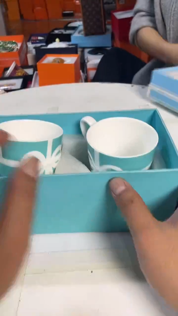 杯鸿辉家品牌瓷器，京东包邮！